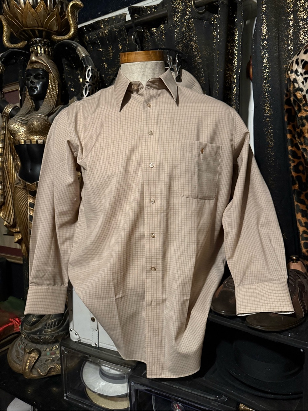 Men's Classic Long-Sleeve Button-Down Shirt in Light Beige Check